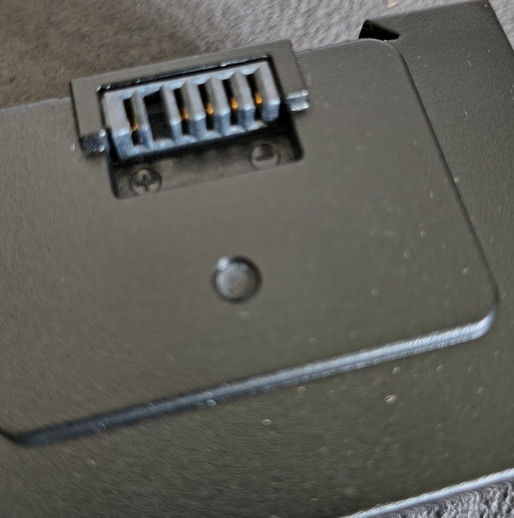 OEM iRobot Roomba vacuum lithium ion battery replacement, e i j7+, series i7 i7+ - Picture 7 of 7